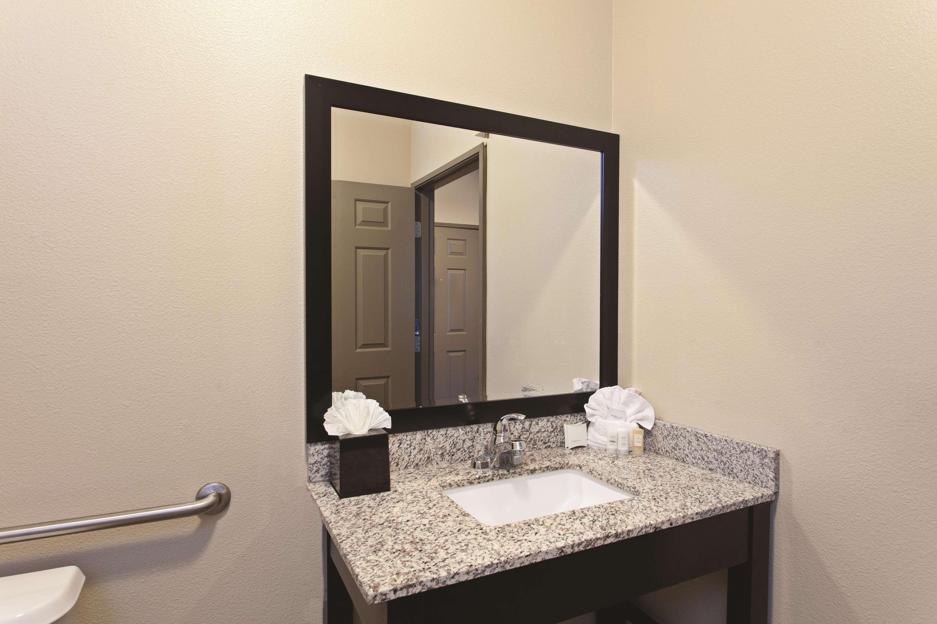 Hotel La Quinta By Wyndham Banos 3*