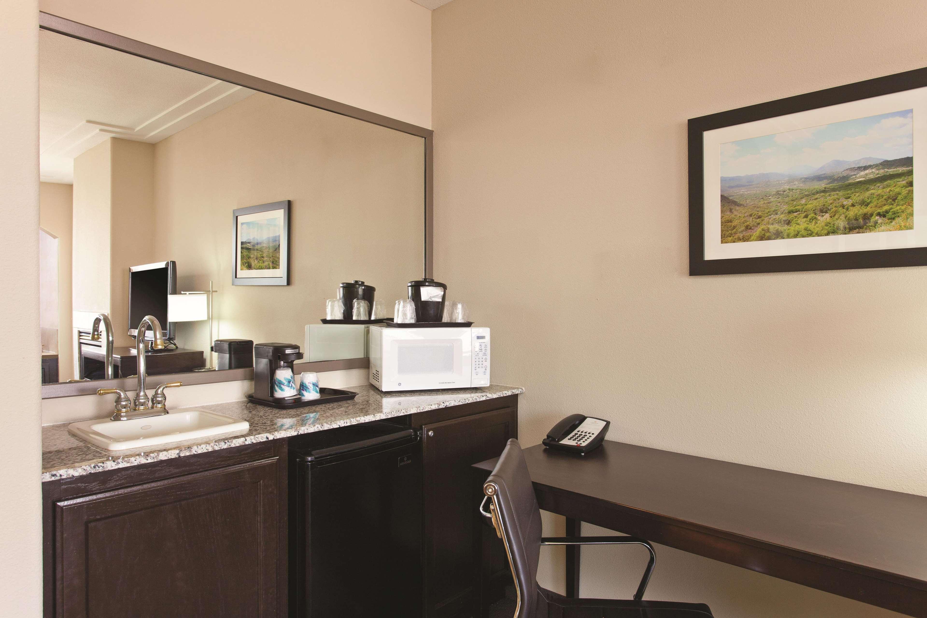 La Quinta By Wyndham Banos Hotel Los Banos