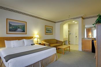 La Quinta By Wyndham Banos Hotel